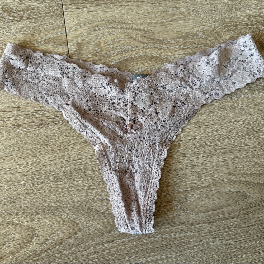 Aerie Nude Lace Thong Women’s Floral Stretch Panty Minimal Coverage - Picture 2 of 8